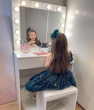 Estación de Maquillaje, Tocador con Espejo, 12 Luces LED, Taburete Acolchado y Amplio Cajón de Madera, 80X40X140 Cm, Blanco