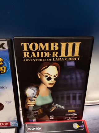 8 juegos de PC-DVD rom, variados