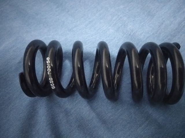NUEVO Muelle S550 Lbs. 700/58 ShockWorks Acero