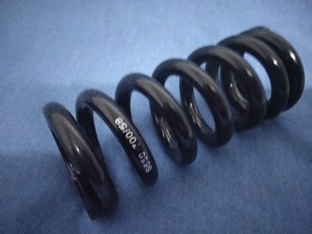 NUEVO Muelle S550 Lbs. 700/58 ShockWorks Acero