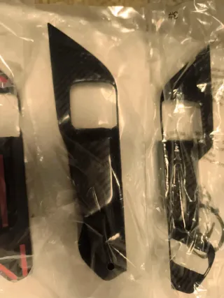 Cubiertas Manijas Puertas Toyota Carbono. C/25