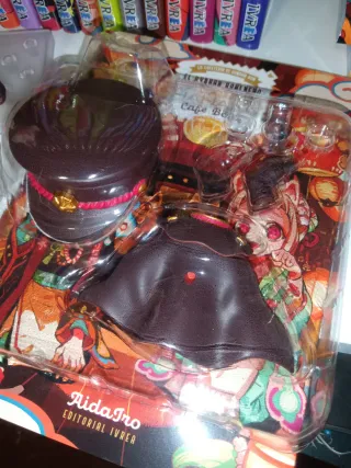 Manga Hanako-kun y nendoroid