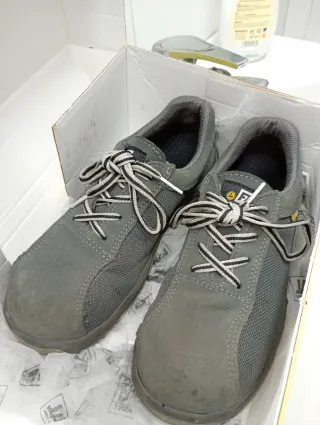 Botas de trabajo grises