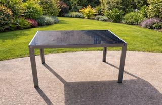Mesa de jardín cristal y metal