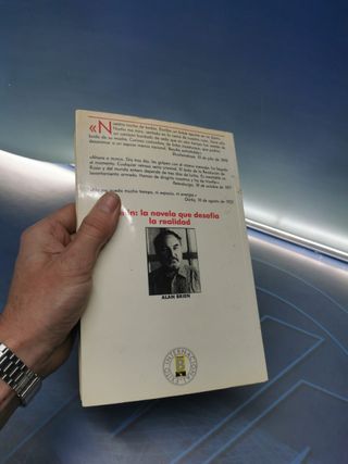 Libro, novela, Lenin.- Alan Brien,