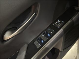 LEXUS UX 2.0 250H BUSINESS AUTO 184 5P