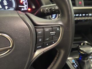 LEXUS UX 2.0 250H BUSINESS AUTO 184 5P