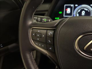 LEXUS UX 2.0 250H BUSINESS AUTO 184 5P