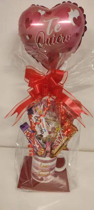 Taza San Valentín con Globo y Chocolates