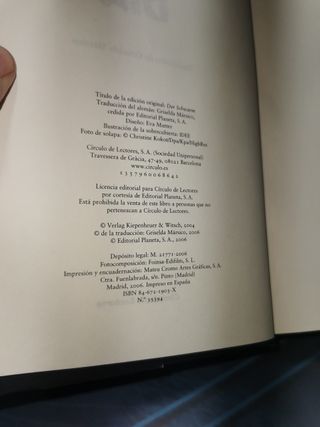 EL QUINTO DÍA , FRANK SCHATZING, libro