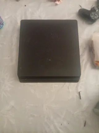 Consola PS4 Slim Negra