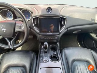 Maserati Ghibli V6 275 HP D RWD