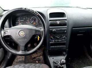 1053704 centralita motor uce 8973065750 opel astra