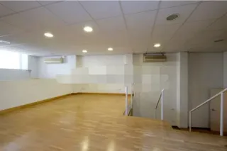 Local ideal para amplia vivienda sin reformar