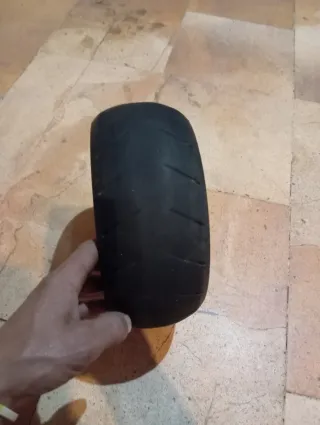 Cubierta de minimoto , patinete eléctrico