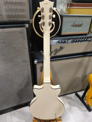 Framus Hollywood Crema Blanco Guitarra