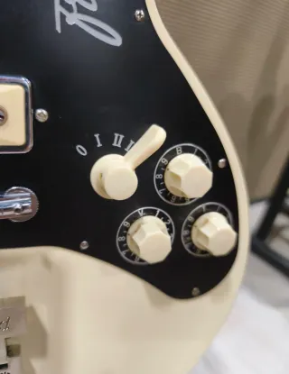 Framus Hollywood Crema Blanco Guitarra