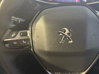 Peugeot 2008 Allure Puretech 100 S&S 6 Vel. MAN