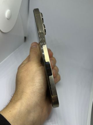 iPhone 14 Pro Dorado