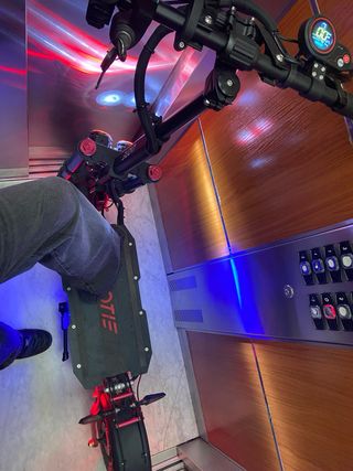 Patinete Eléctrico Laotie TI30 2