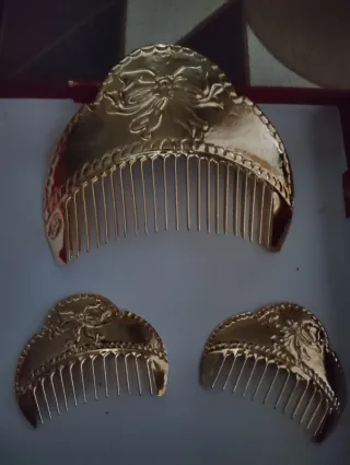 Juego 3 Peinetas Doradas Adorno Pelo Niña