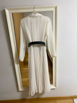 Vestido largo Zara plisado blanco