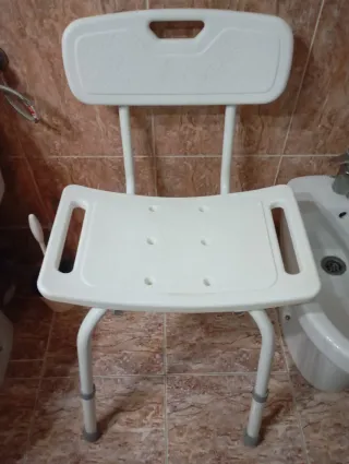 Silla de ducha blanca