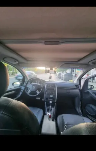 Mercedes-Benz b200 2006