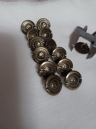 13 Bottoni Bronzo Dorato Stile Antico