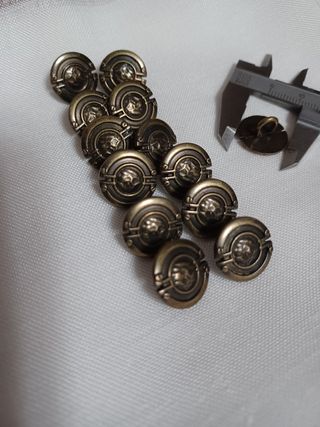 13 Bottoni Bronzo Dorato Stile Antico