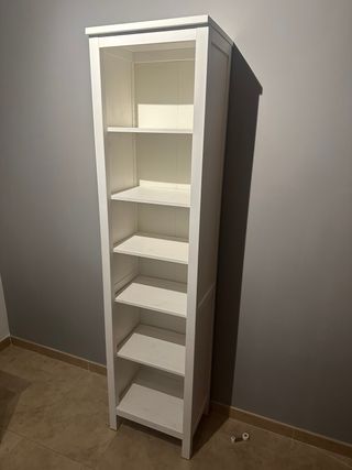 Librería Ikea Hemnes