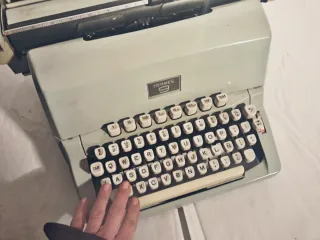 Máquina de escribir Hermes 9 (Suiza) - Carro ancho