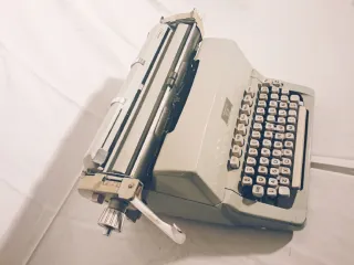 Máquina de escribir Hermes 9 (Suiza) - Carro ancho