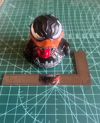 Pato Venom Figura Resina