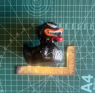 Pato Venom Figura Resina