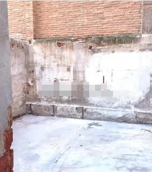 Local x apto para vivienda en Sants oportunidad