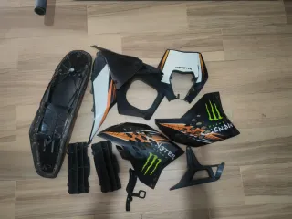 Plásticos y Asiento KTM Enduro