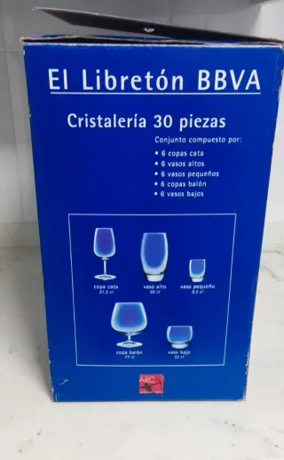 Juego de Vasos y Copas de Cristal