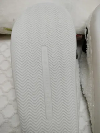 Zapatillas de casa con dibujo de gato