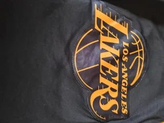 Camiseta Nike Lakers Edición Dorada Talla M