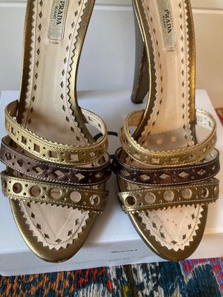 Tacones Prada Oro y Plata
