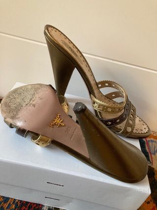 Tacones Prada Oro y Plata