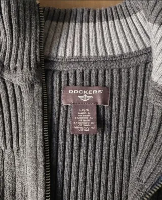 Chaqueta de punto gris con cremallera