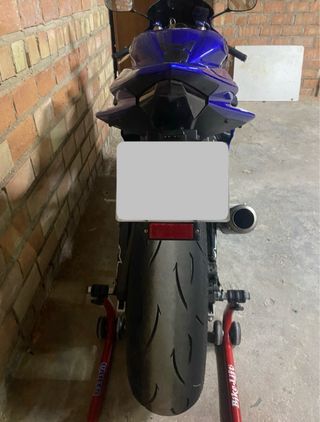 Piloto trasero R6 con intermitente LED