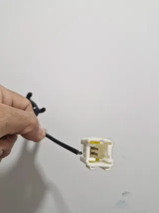 Anclaje cinturón delantero izquierdo
