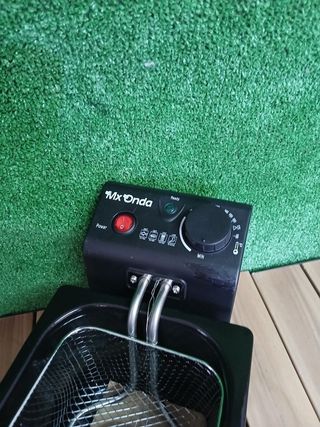 Freidora Mx Onda MXFR2126 - 2L, 1800W