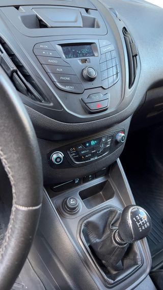 Ford Transit Courier 2020