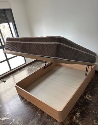 Armario blanco de madera