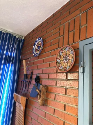 Set di piatti decorativi in ceramica