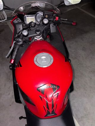 Honda CBR 600 F Roja 2006